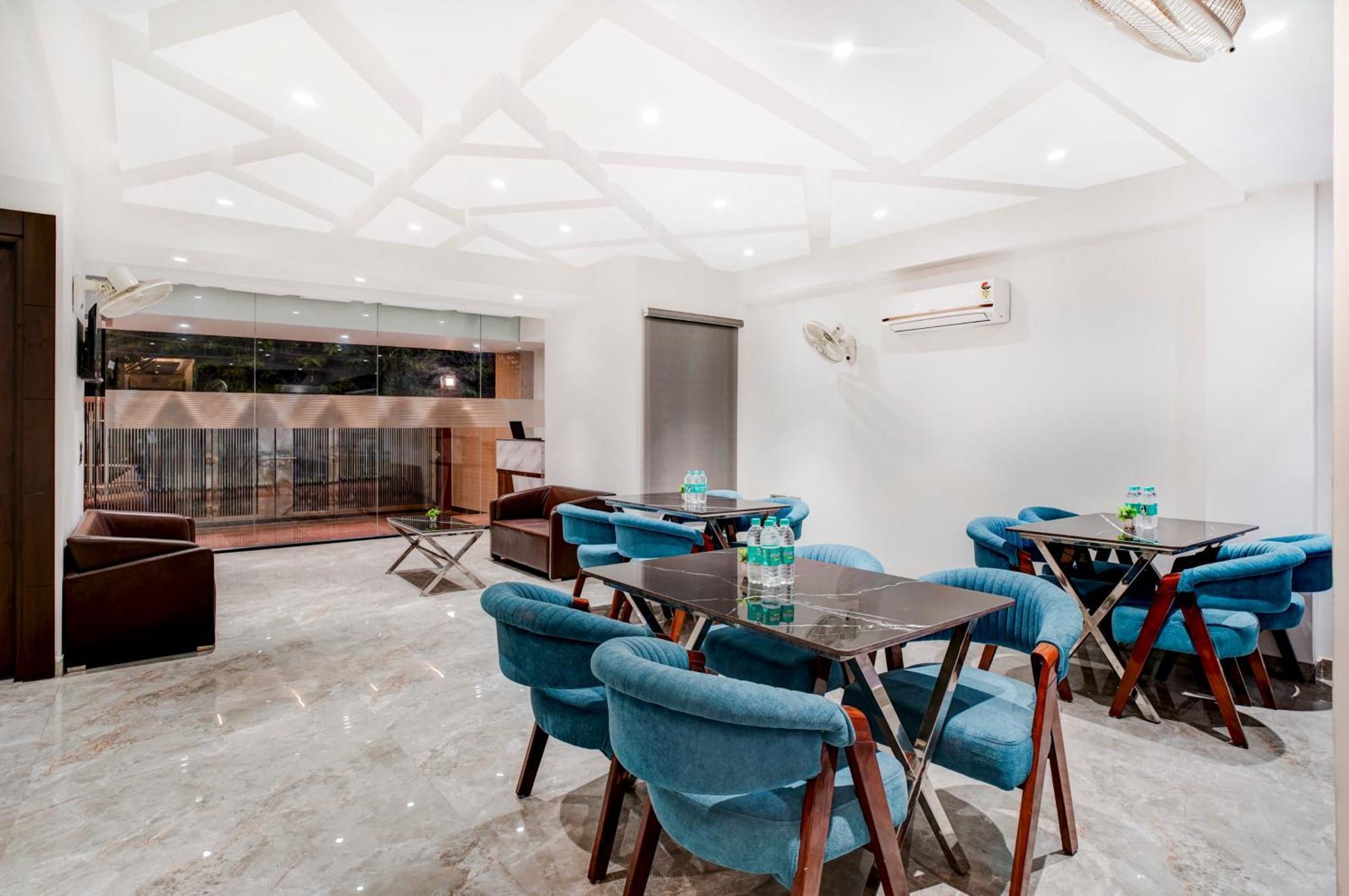 Treebo Corporate Inn Noida Luaran gambar