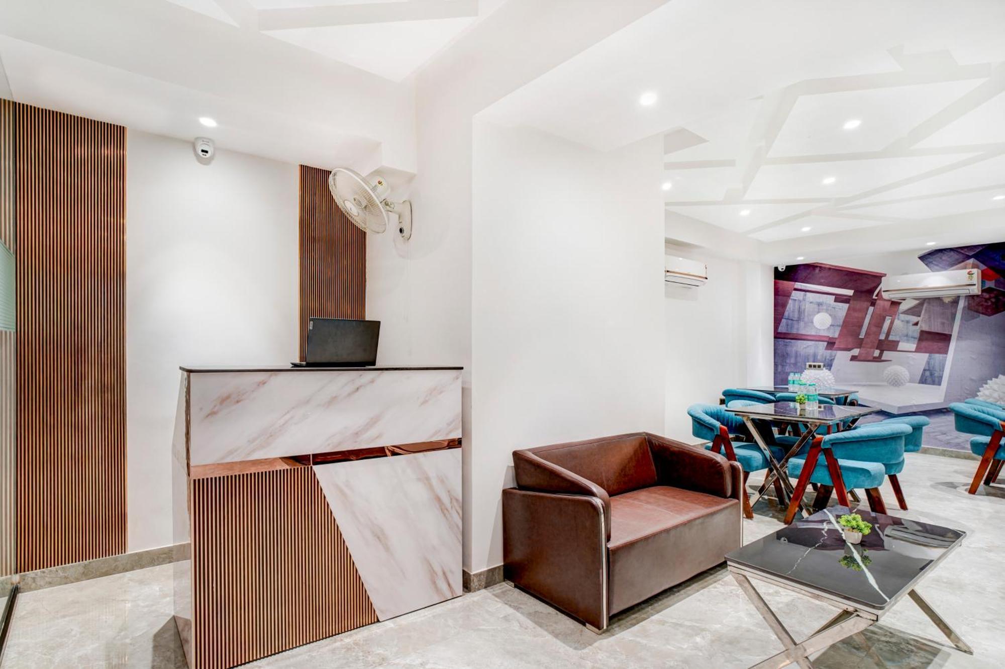 Treebo Corporate Inn Noida Luaran gambar
