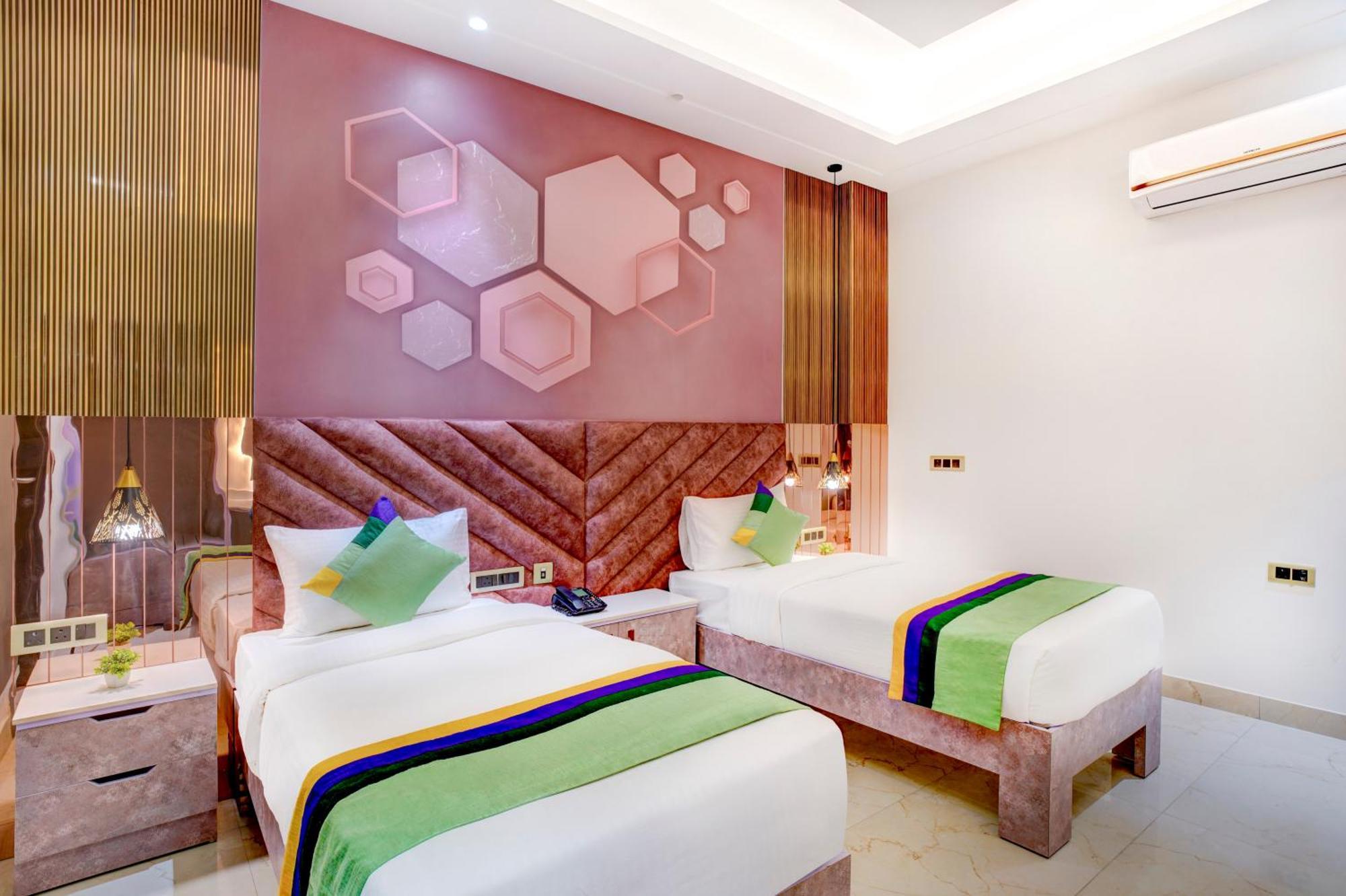 Treebo Corporate Inn Noida Luaran gambar