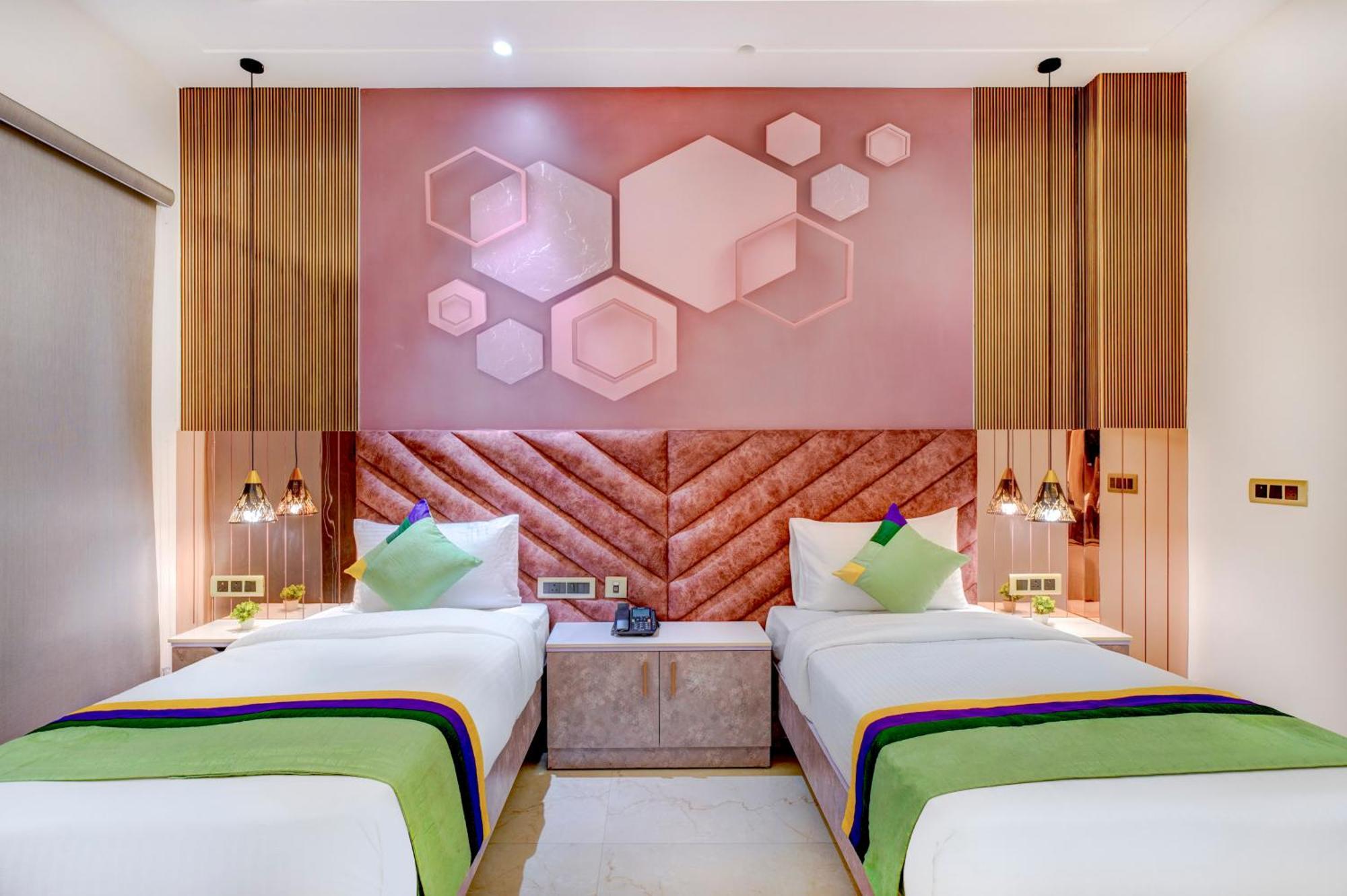 Treebo Corporate Inn Noida Luaran gambar