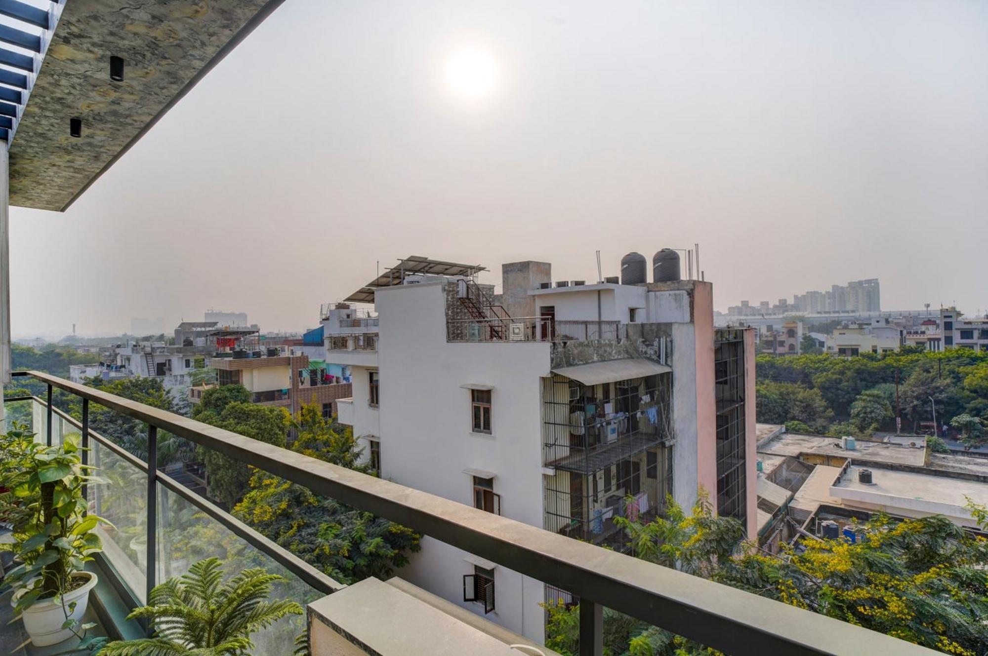 Treebo Corporate Inn Noida Luaran gambar